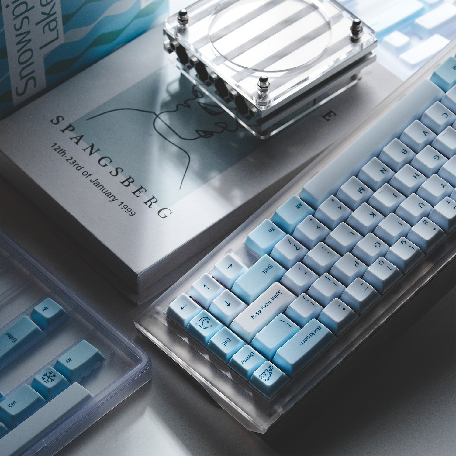 [In Stock] Snowspire Lake PC keycaps by Keys in Cheese Studio